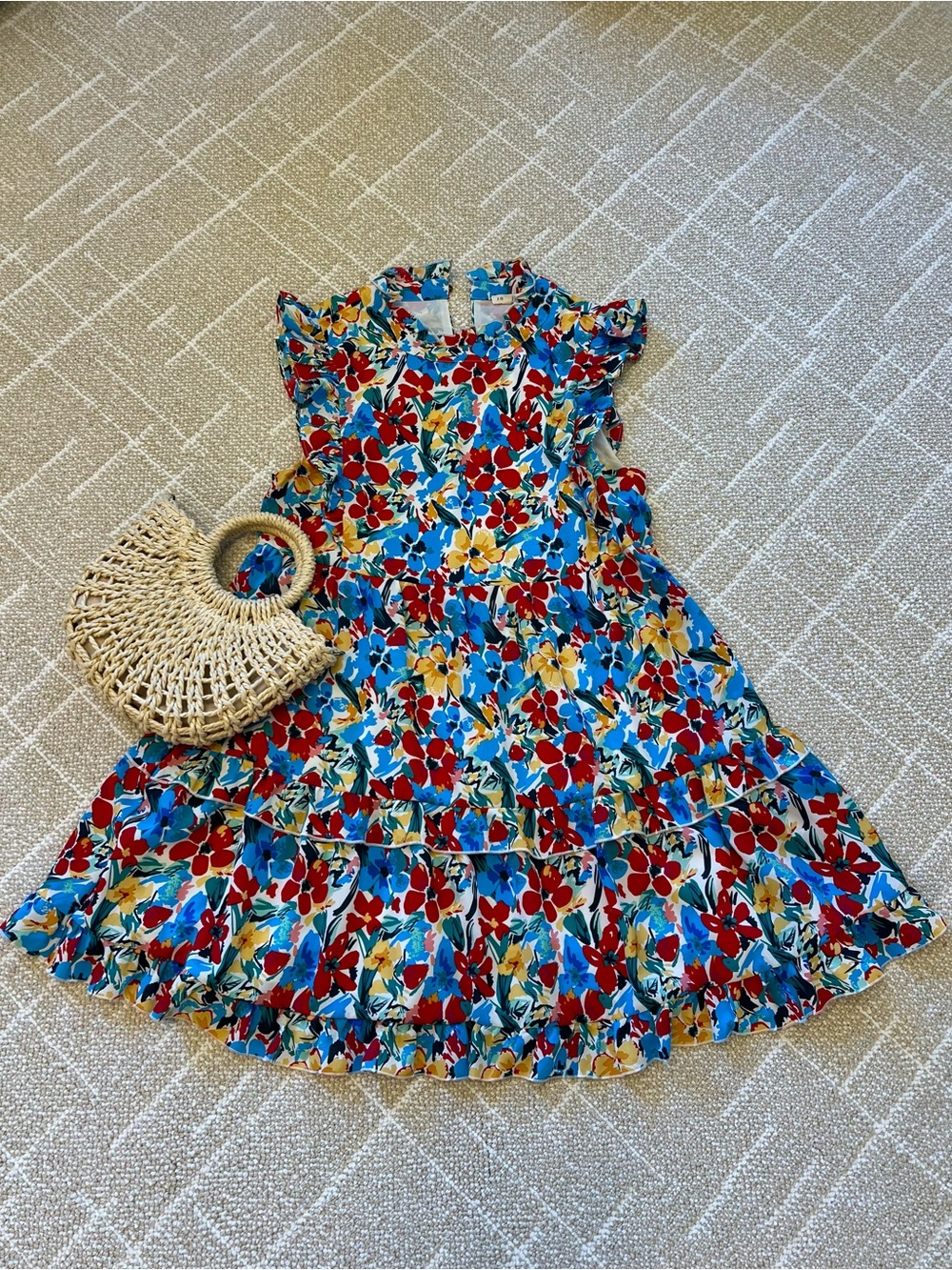 ❤️🤍💙 Red, White and Blue Floral Dress Size M with Nice Pockets!